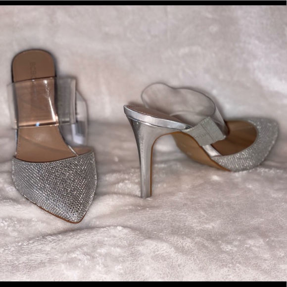 STUNNING BLING BCBG SILVER GLITTER WITH CLEAR RHINESTONES HIGH HEEL SHOES NWOT - Picture 2 of 16